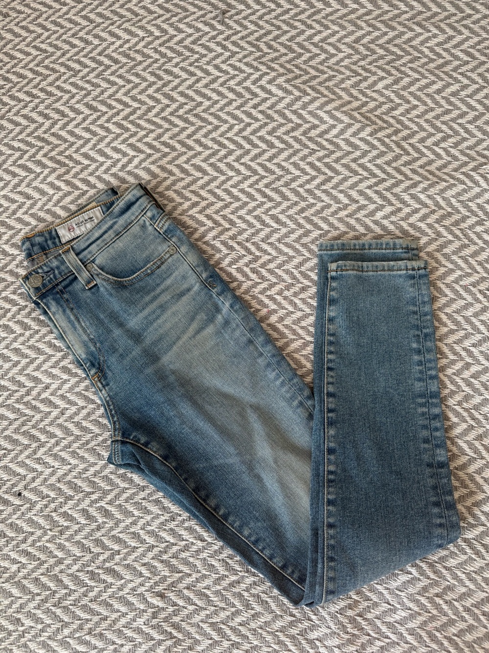 Ag Adriano Goldschmied Women's Skinny Jeans in Medium Blue Wash